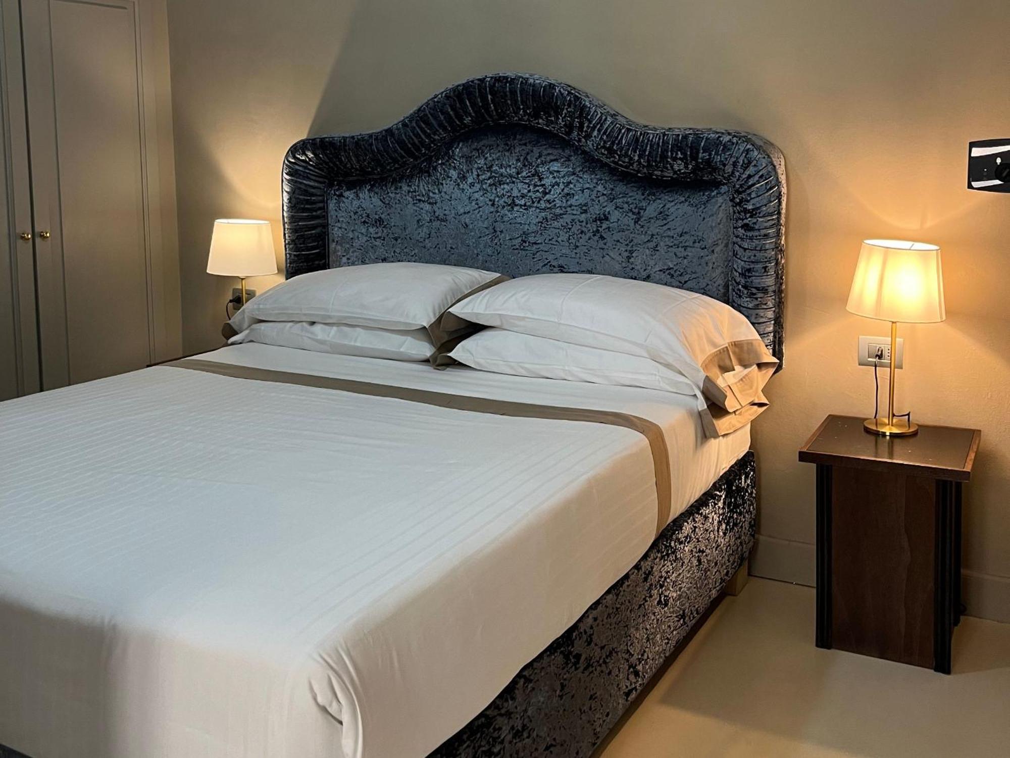 1 Bedroom Apartment Sofa Bed